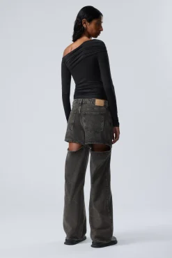 Weekday AMPLE LOW LOOSE CUT JEANS><noscript><img width=