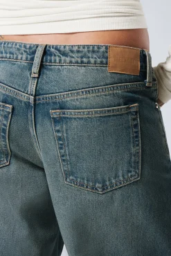 Weekday AMPLE LOW RISE LOOSE WIDE LEG JEANS><noscript><img width=