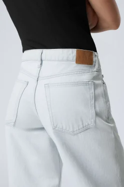 Weekday AMPLE LOW RISE LOOSE WIDE LEG JEANS><noscript><img width=