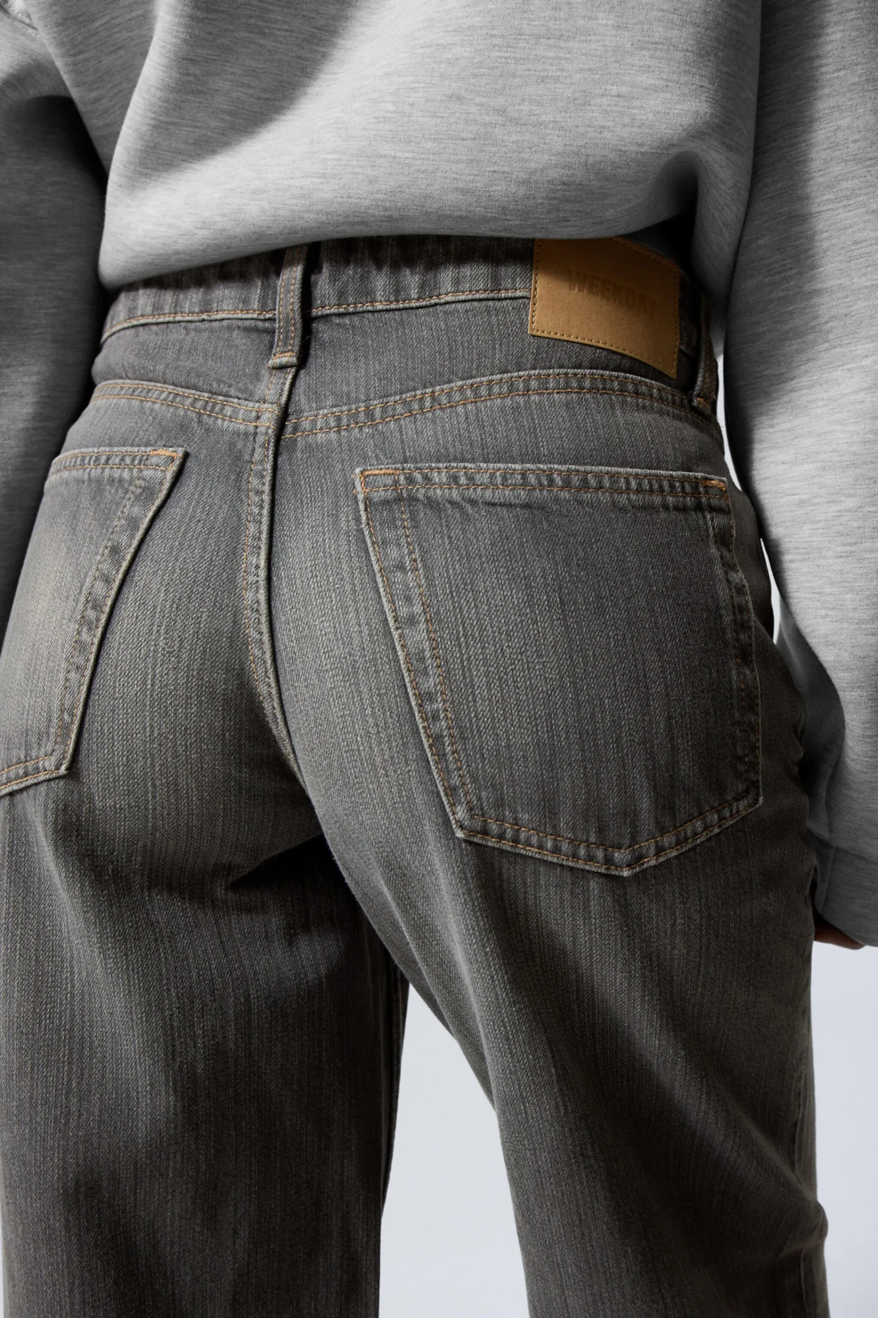 Weekday AMPLE LOW RISE LOOSE WIDE LEG JEANS>Women Jeans