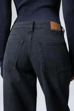 Weekday AMPLE LOW RISE LOOSE WIDE LEG JEANS><noscript><img width=