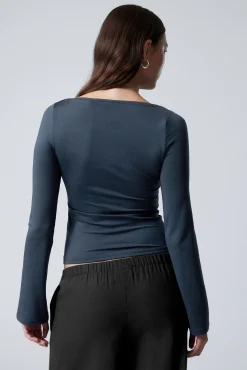 Weekday ANNIE LONG-SLEEVED BOAT-NECK TOP><noscript><img width=