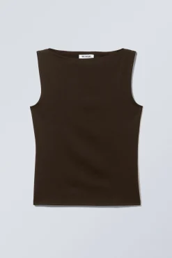 Weekday ANNIE SLEEVELESS BOAT-NECK TOP><noscript><img width=