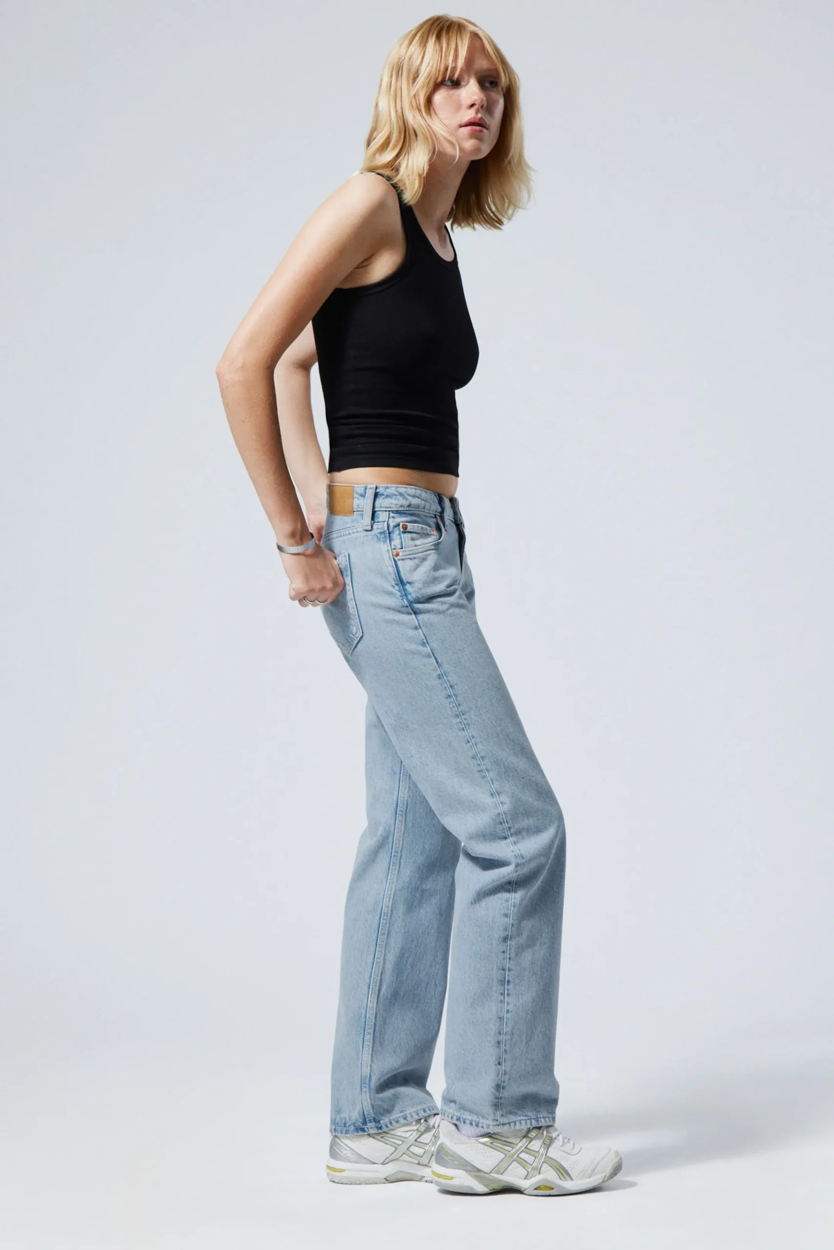 Weekday ARROW LOW RISE REGULAR STRAIGHT LEG JEANS>Women Jeans