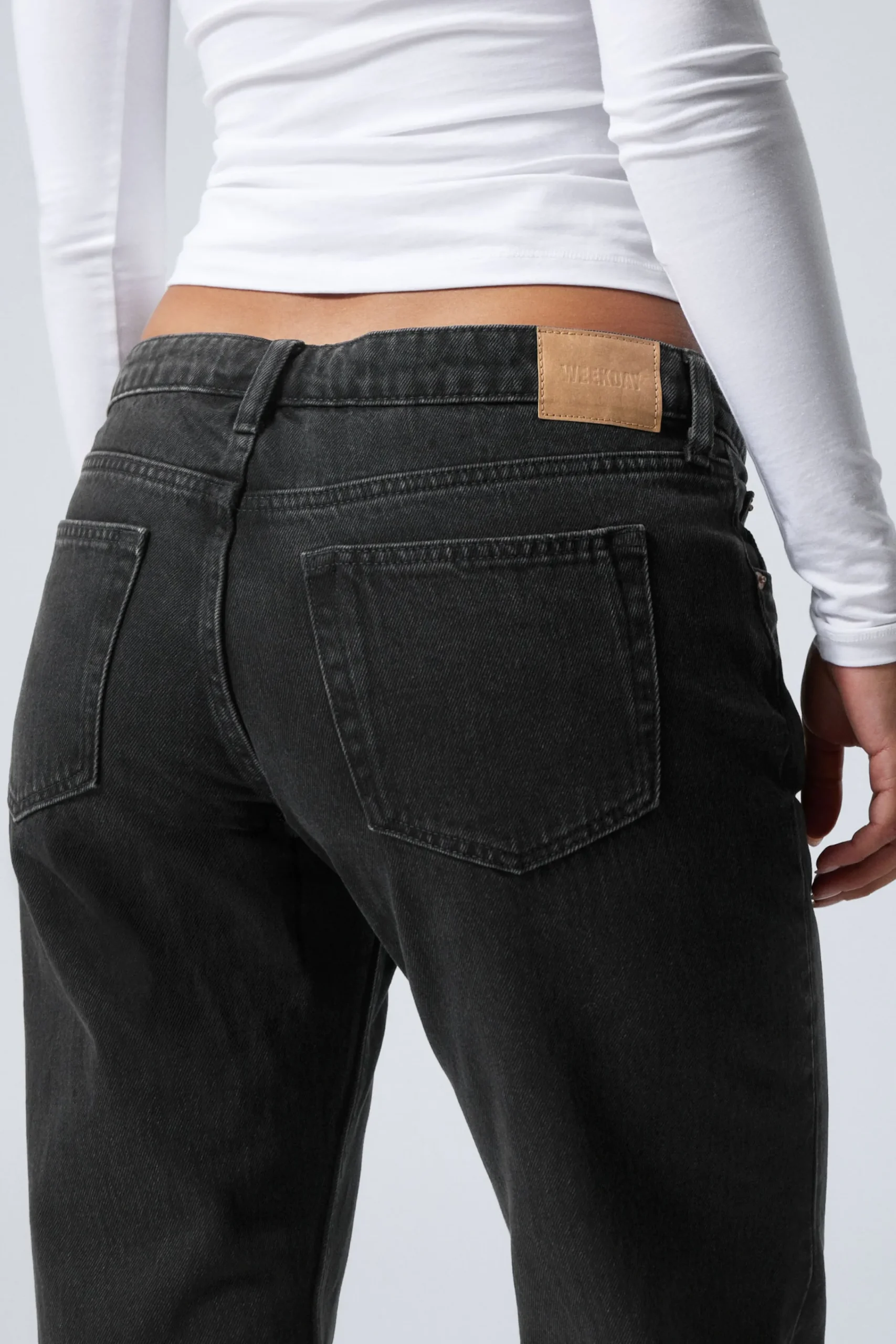 Weekday ARROW LOW RISE REGULAR STRAIGHT LEG JEANS>Women Jeans