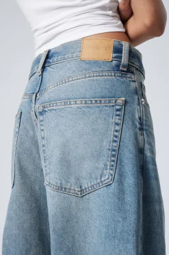Weekday ASTRO LOOSE BAGGY LEG JEANS><noscript><img width=