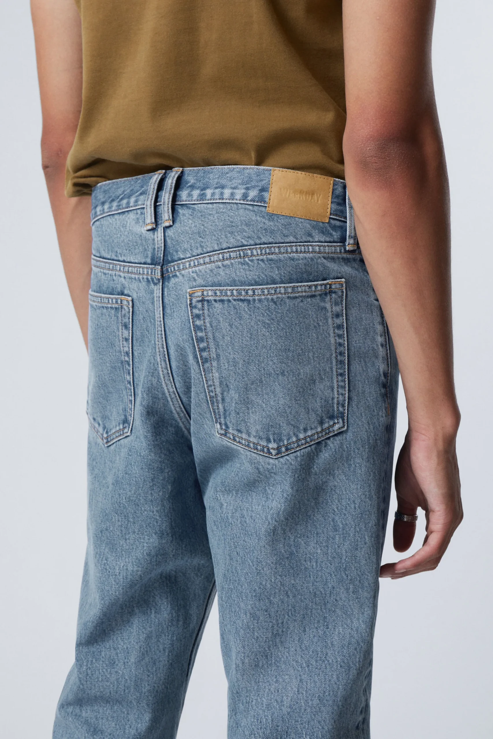 Weekday BARREL RELAXED TAPERD LEG JEANS> Jeans
