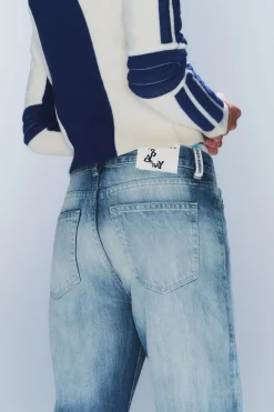 Weekday BOO BOOTLEG LOW WAIST REGULAR BOOTCUT JEANS><noscript><img width=
