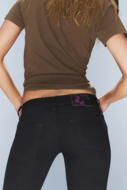 Weekday BOOTY BEI LOW WAIST SKINNY BOOTCUT JEANS><noscript><img width=