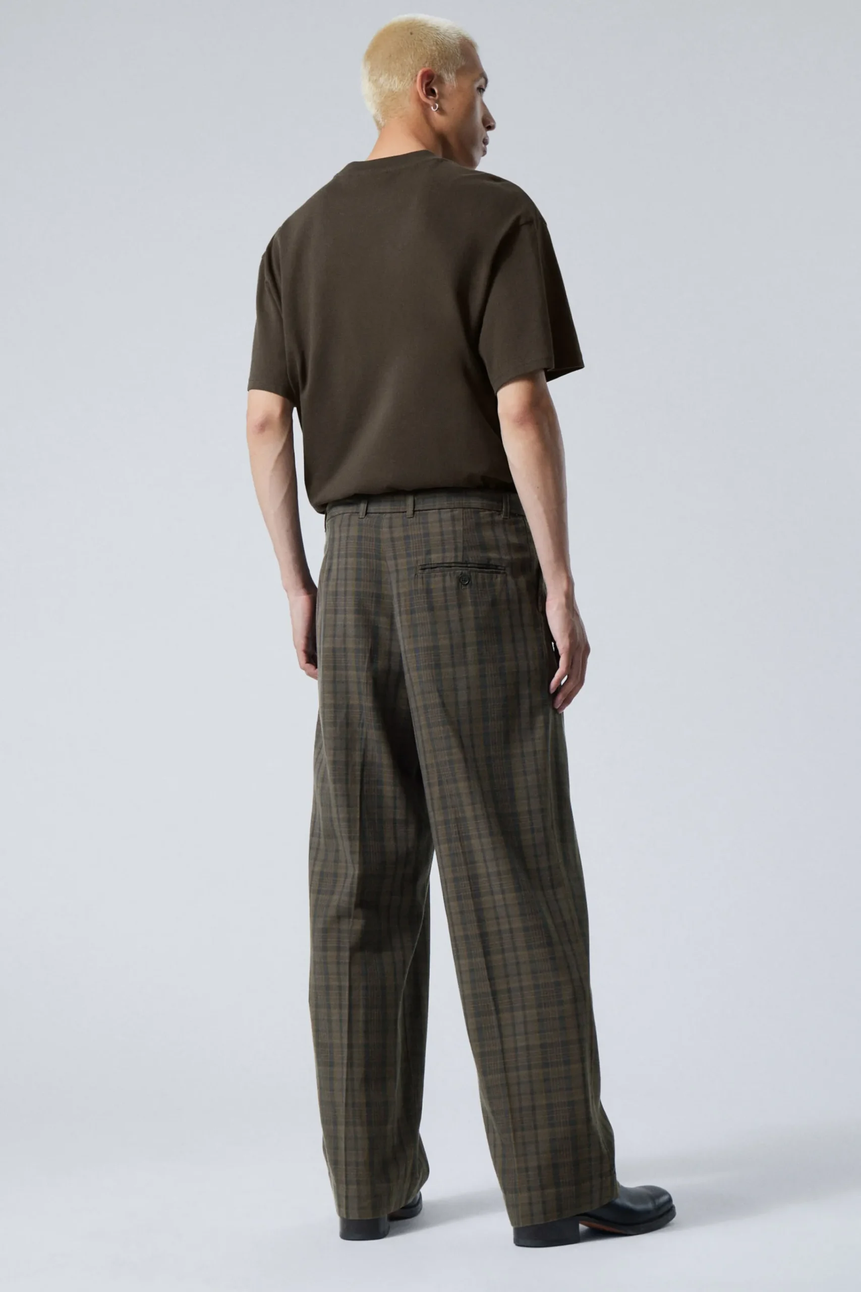 Weekday CHECKED LOOSE SUITING TROUSERS> Trousers