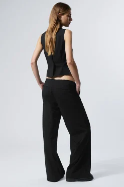 Weekday CUT-OFF WAISTBAND FRAYED SUITING TROUSERS><noscript><img width=