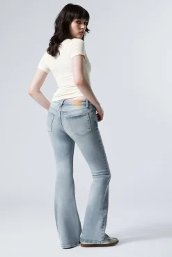 Weekday FLAME LOW RISE SLIM FLARED LEG JEANS><noscript><img width=