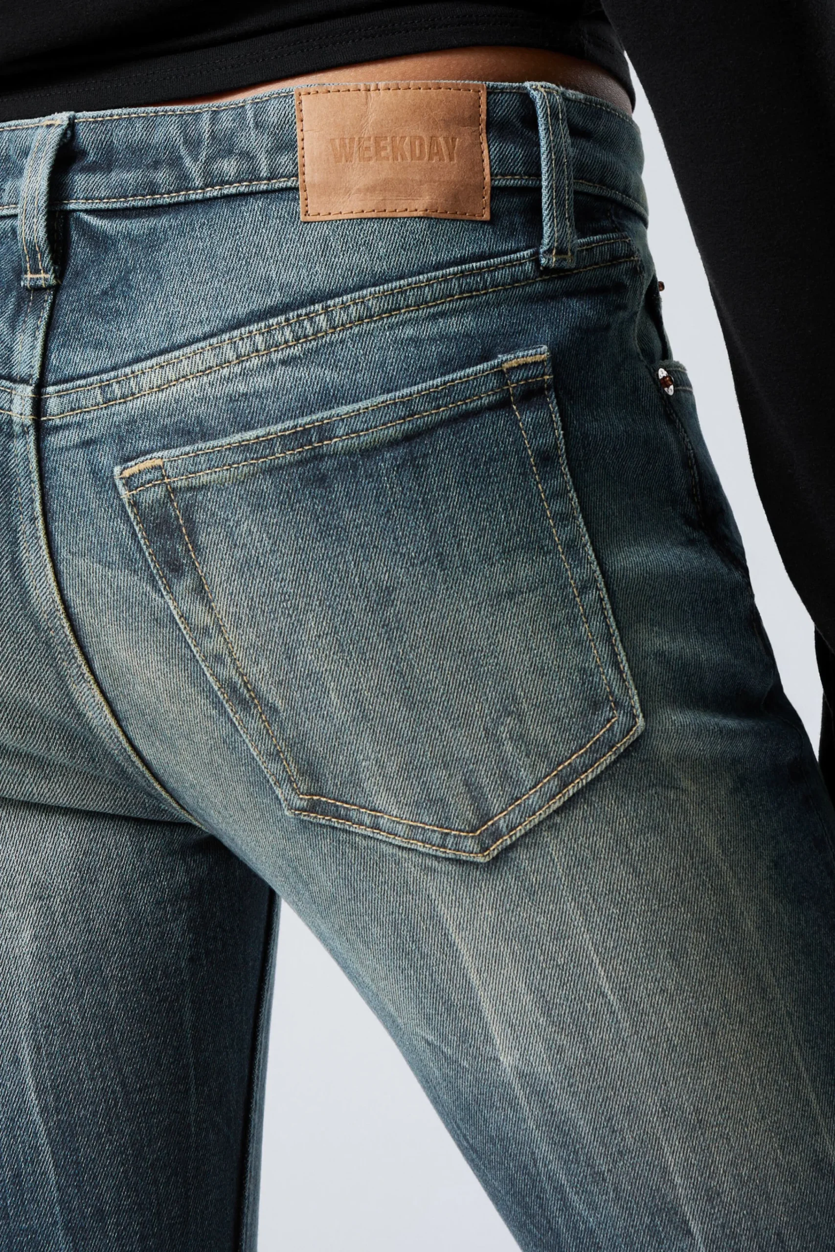 Weekday FLAME LOW RISE SLIM FLARED LEG JEANS>Women Jeans