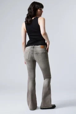 Weekday FLAME LOW RISE SLIM FLARED LEG JEANS><noscript><img width=
