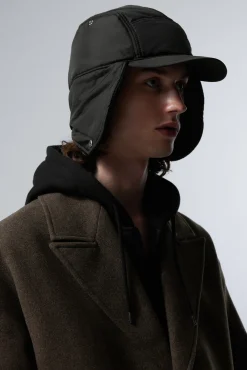 Weekday FLAP CAP><noscript><img width=