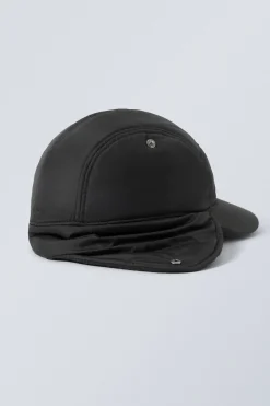 Weekday FLAP CAP><noscript><img width=