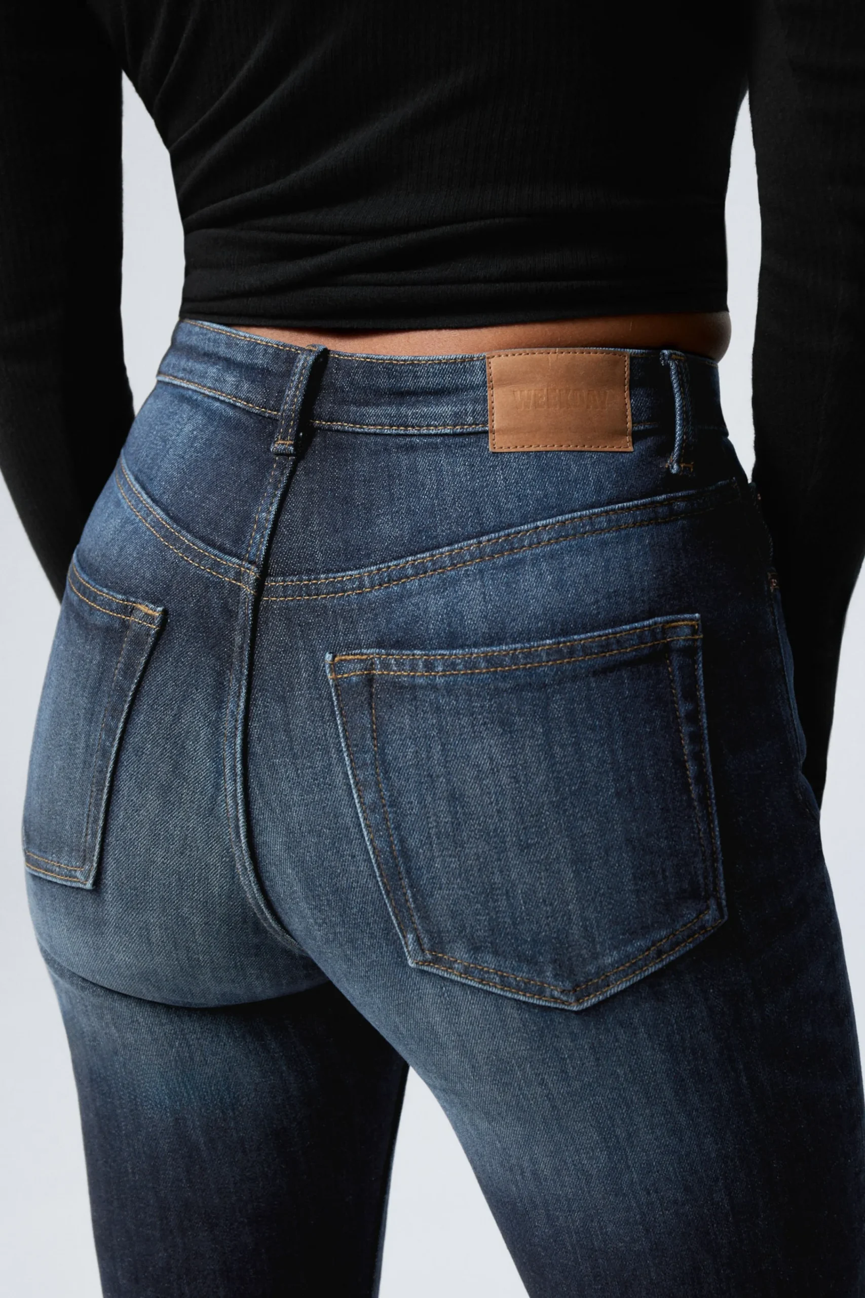 Weekday GLOW CURVE HIGH WAISTED REGULAR FLARED LEG JEANS>Women Jeans