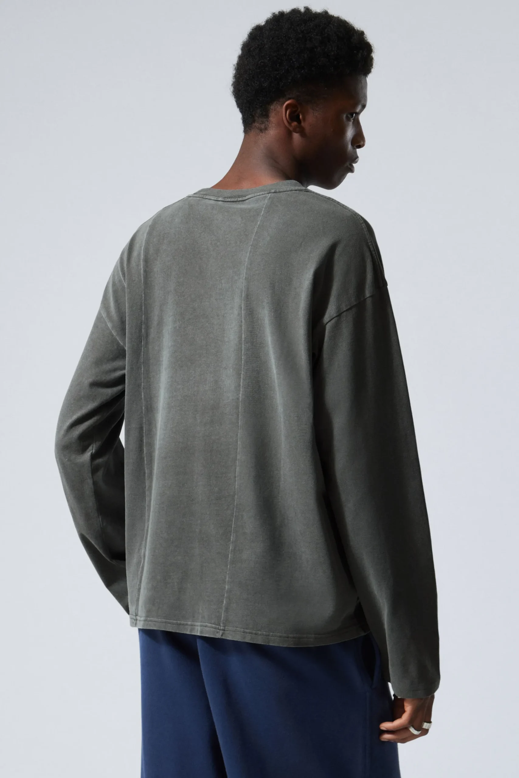 Weekday GREAT LONG-SLEEVED CUT BOXY GRAPHIC T-SHIRT> Graphics|T-Shirts & Tops