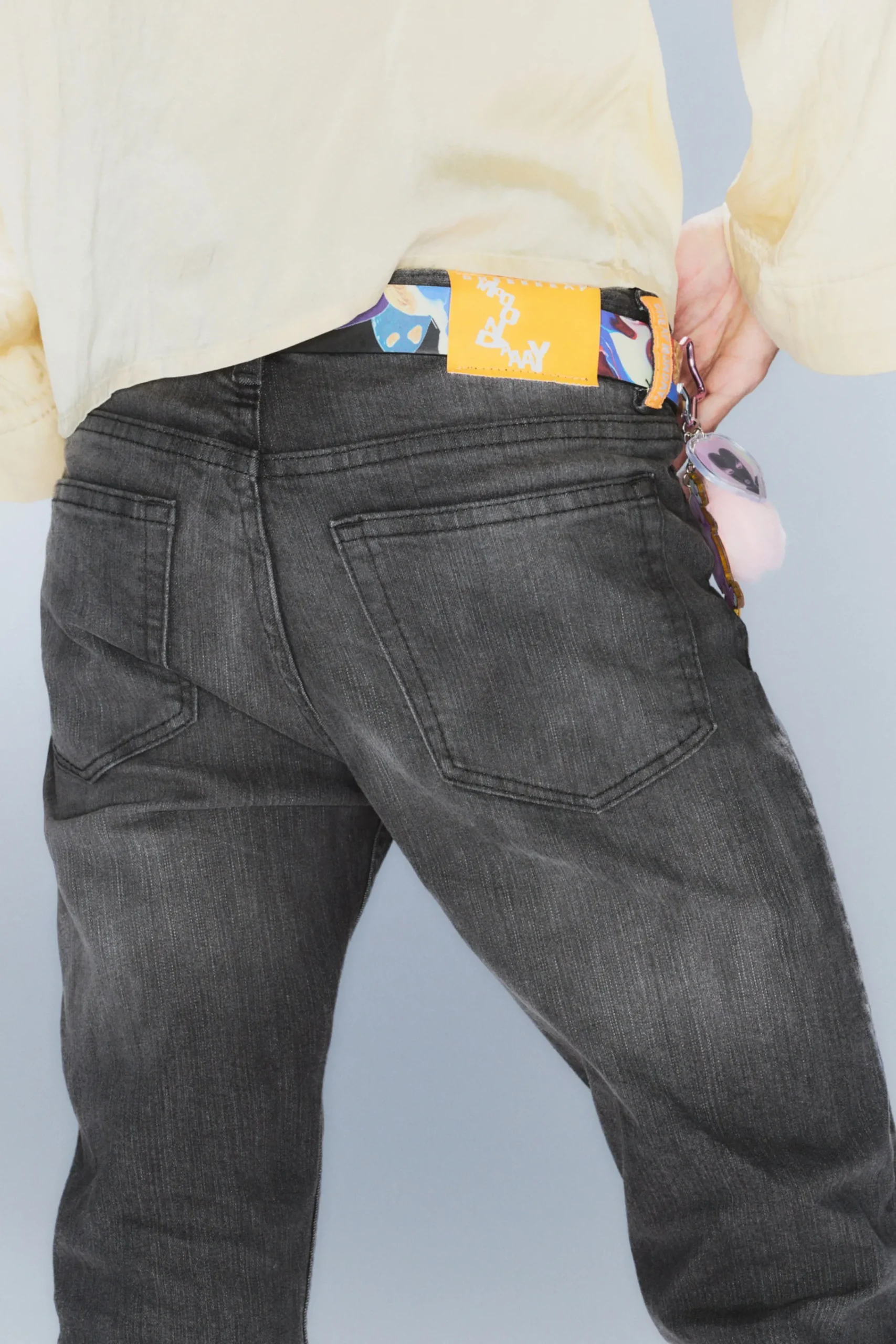 Weekday ISSUE LOW WAIST SLIM TAPERED JEANS> Jeans