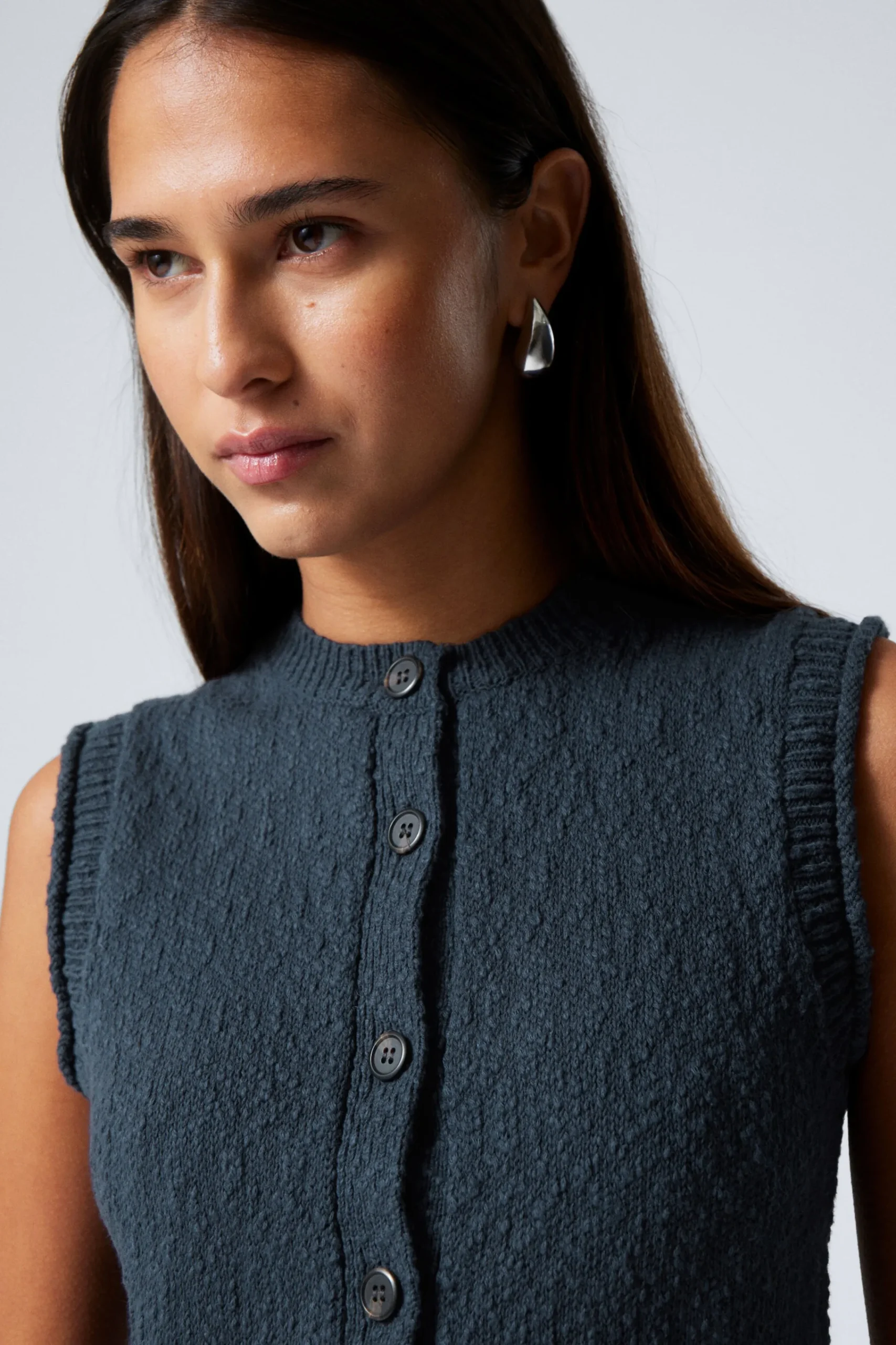 Weekday KNITTED SINGLE-BREASTED VEST>Women Knitwear