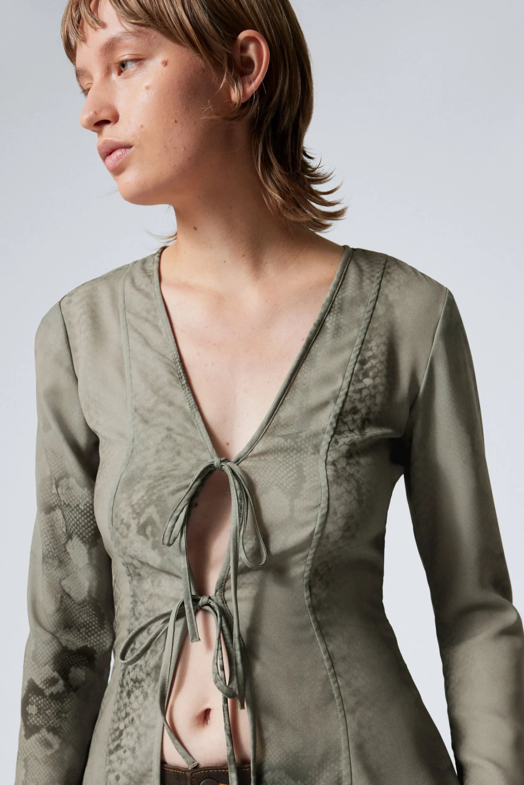 Weekday LONG SLEEVE TIE BLOUSE>Women Blouses & Shirts