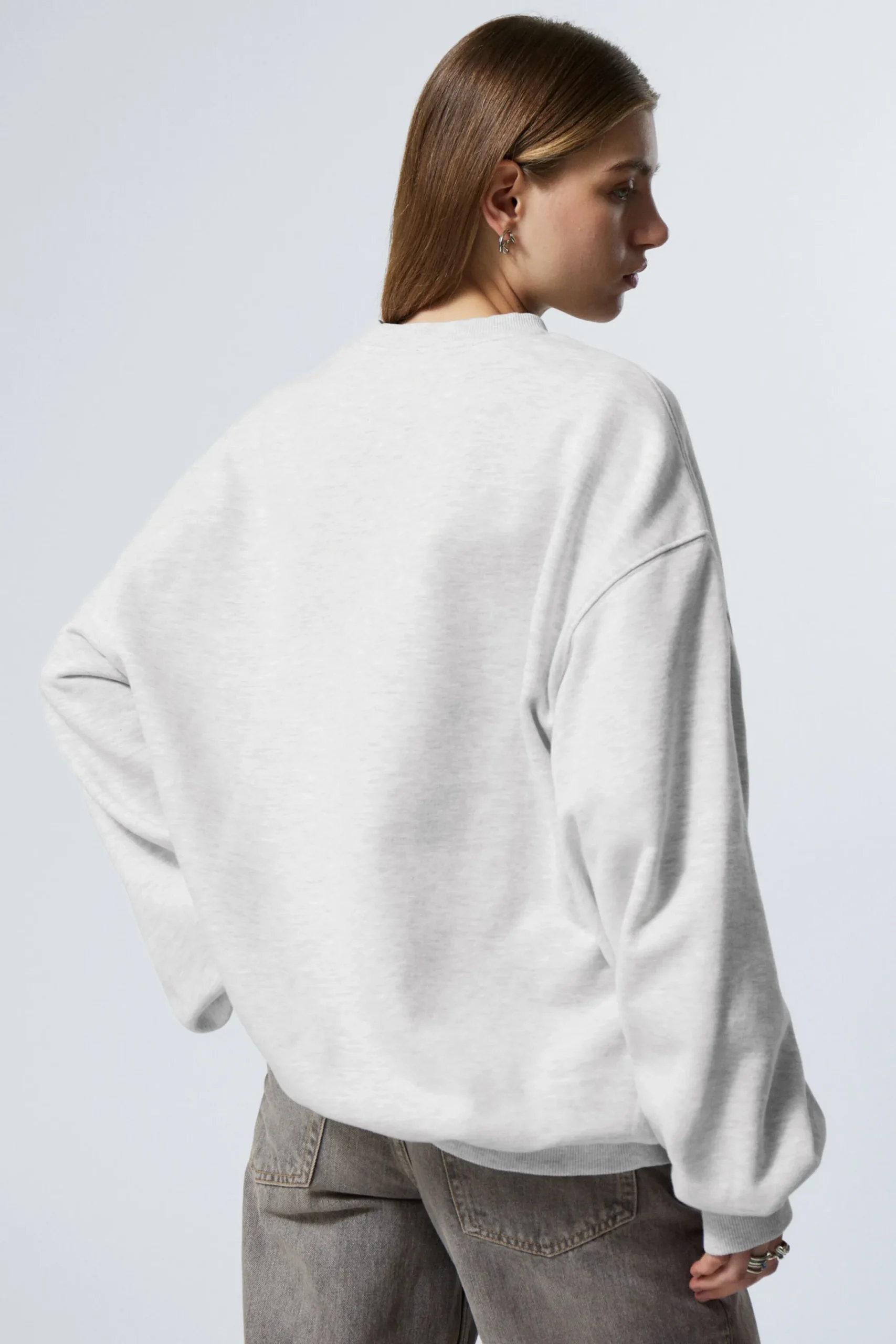 Weekday LONG-SLEEVED OVERSIZED SWEATSHIRT>Women Basics|Sweatshirts