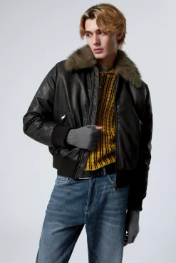 Weekday LOOSE FIT FAUX LEATHER BOMBER JACKET> Jackets & Coats