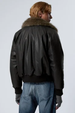 Weekday LOOSE FIT FAUX LEATHER BOMBER JACKET><noscript><img width=