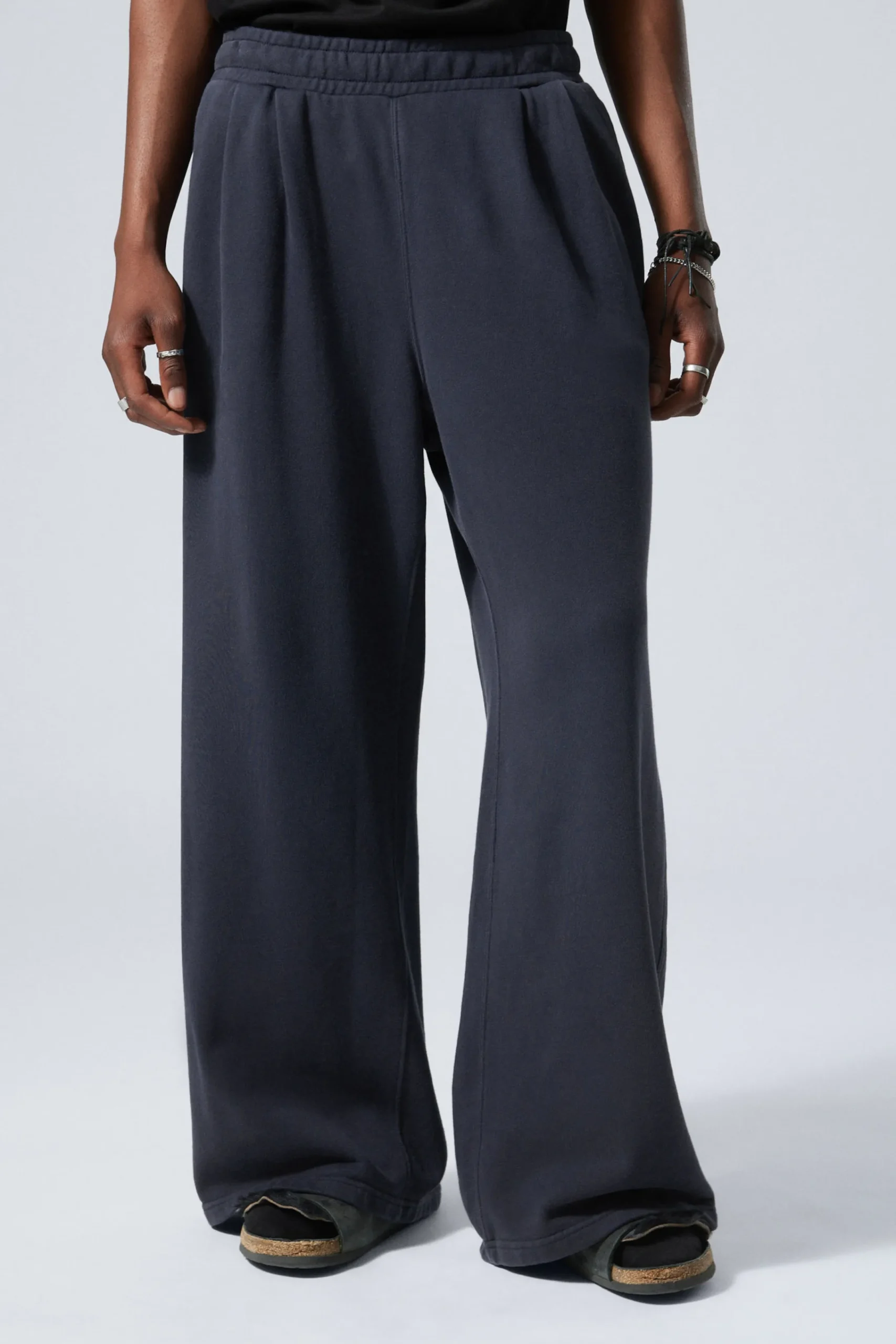 Weekday LOOSE WIDE HEAVYWEIGHT SWEATPANTS> Basics|Trousers