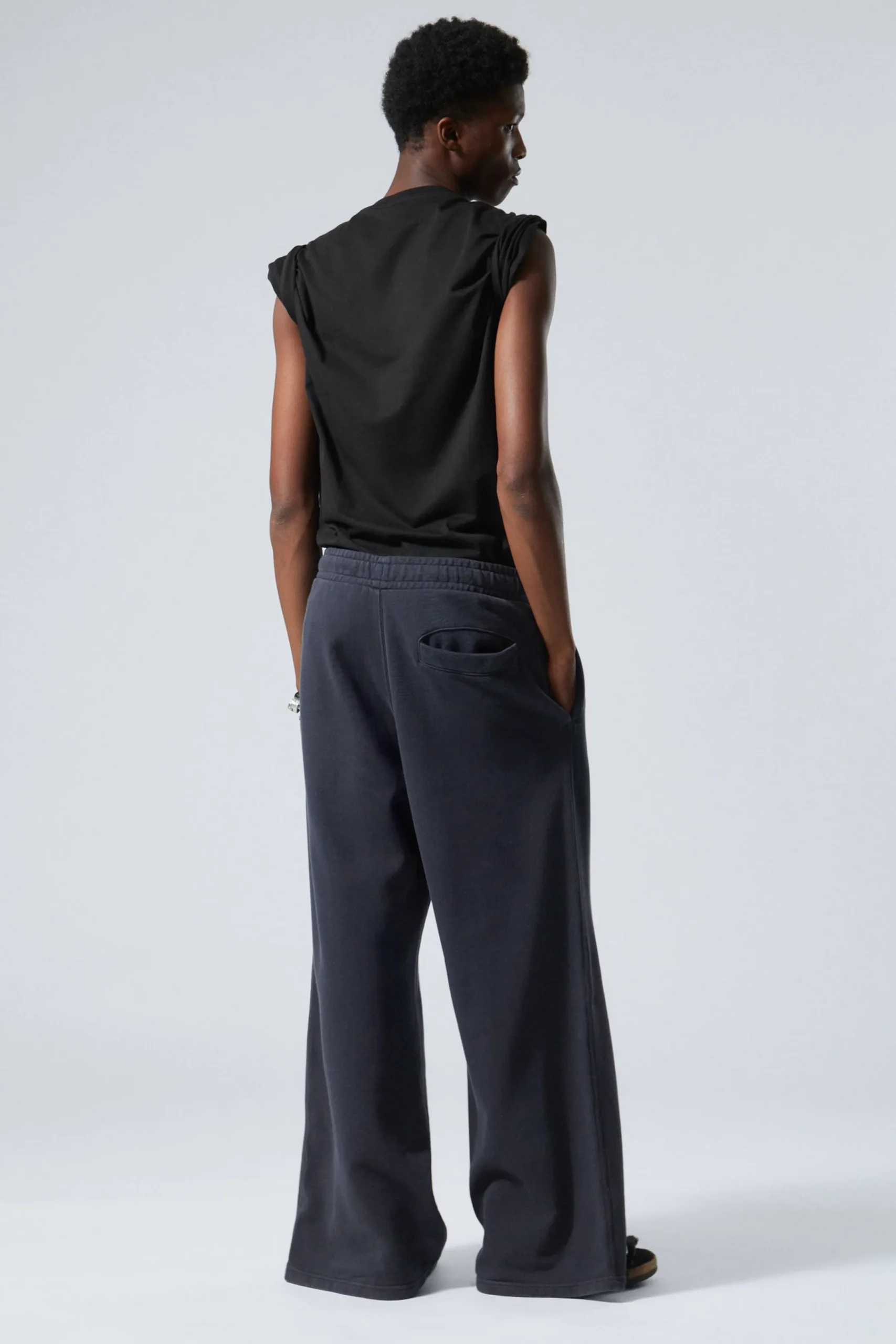 Weekday LOOSE WIDE HEAVYWEIGHT SWEATPANTS> Basics|Trousers