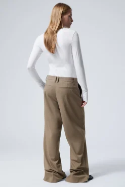 Weekday LOW-WAISTED LOOSE FIT SUIT TROUSERS><noscript><img width=