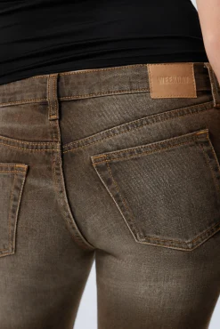 Weekday NOVA LOW RISE SLIM BOOTCUT LEG JEANS><noscript><img width=