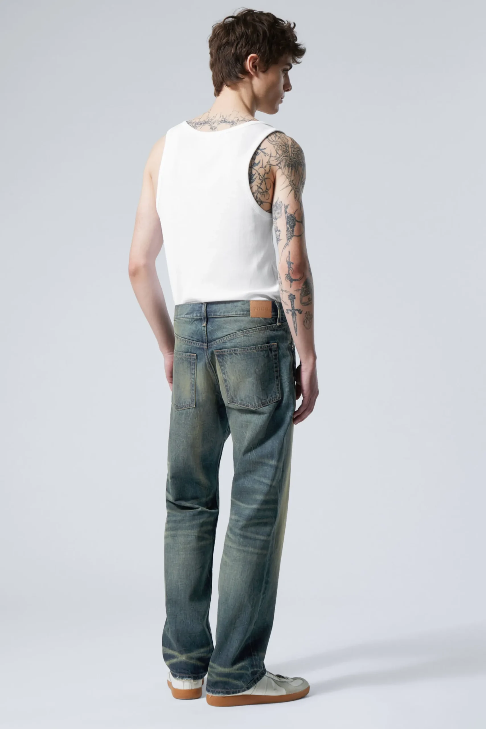 Weekday ORBIT MID RISE REGULAR STRAIGHT LEG JEANS>Women Jeans