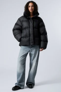Weekday OVERSIZED RECYCLED DOWN PUFFER JACKET><noscript><img width=