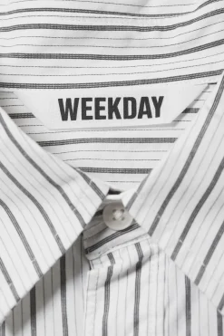 Weekday OVERSIZED STRIPED SHIRT><noscript><img width=