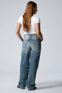 Weekday RAIL MID RISE LOOSE WIDE LEG JEANS><noscript><img width=