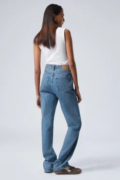 Weekday ROWE SUPER HIGH WAISTED REGULAR STRAIGHT LEG JEANS><noscript><img width=