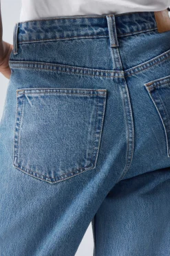 Weekday ROWE SUPER HIGH WAISTED REGULAR STRAIGHT LEG JEANS><noscript><img width=