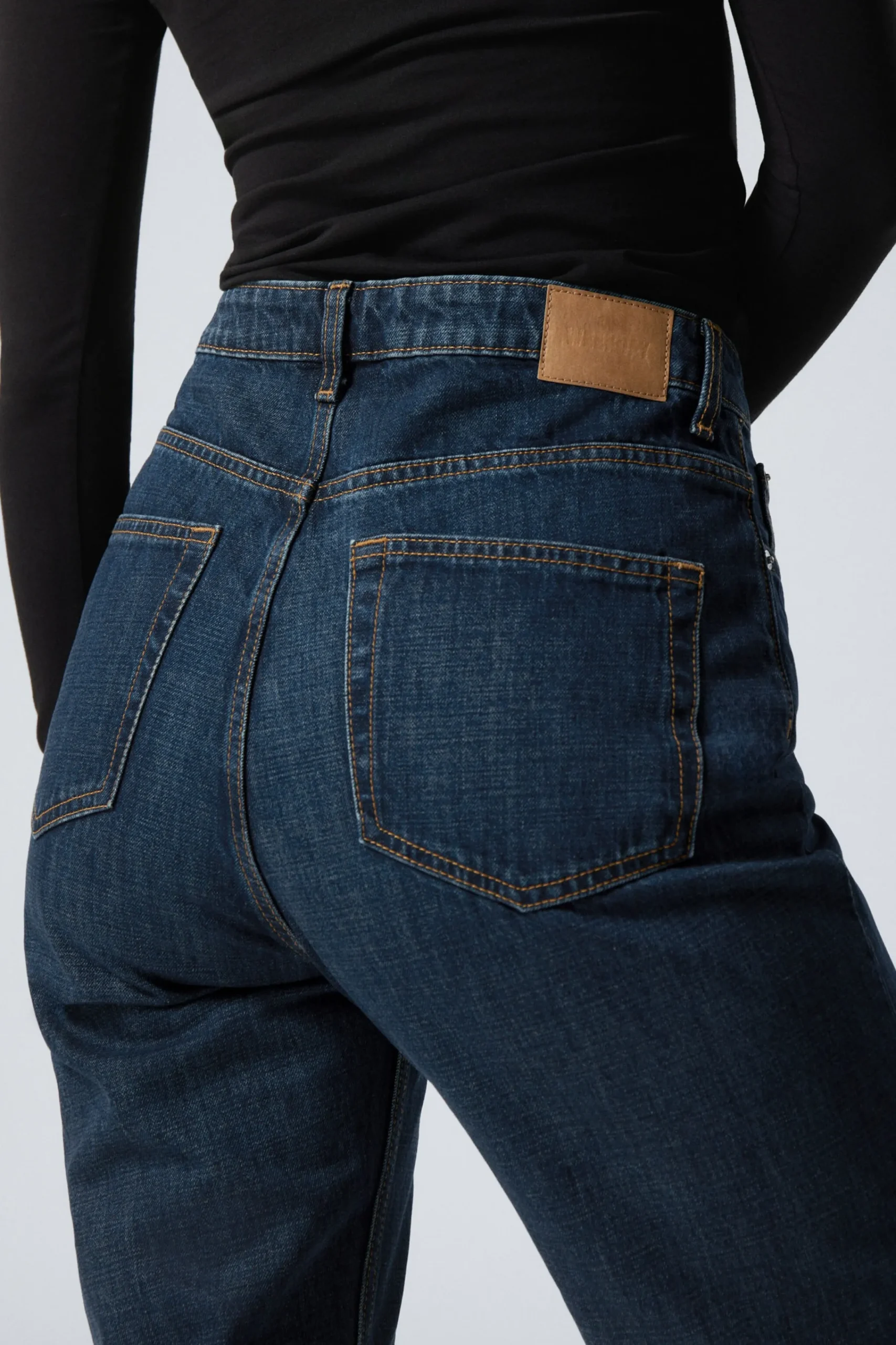 Weekday ROWE SUPER HIGH WAISTED REGULAR STRAIGHT LEG JEANS>Women Jeans
