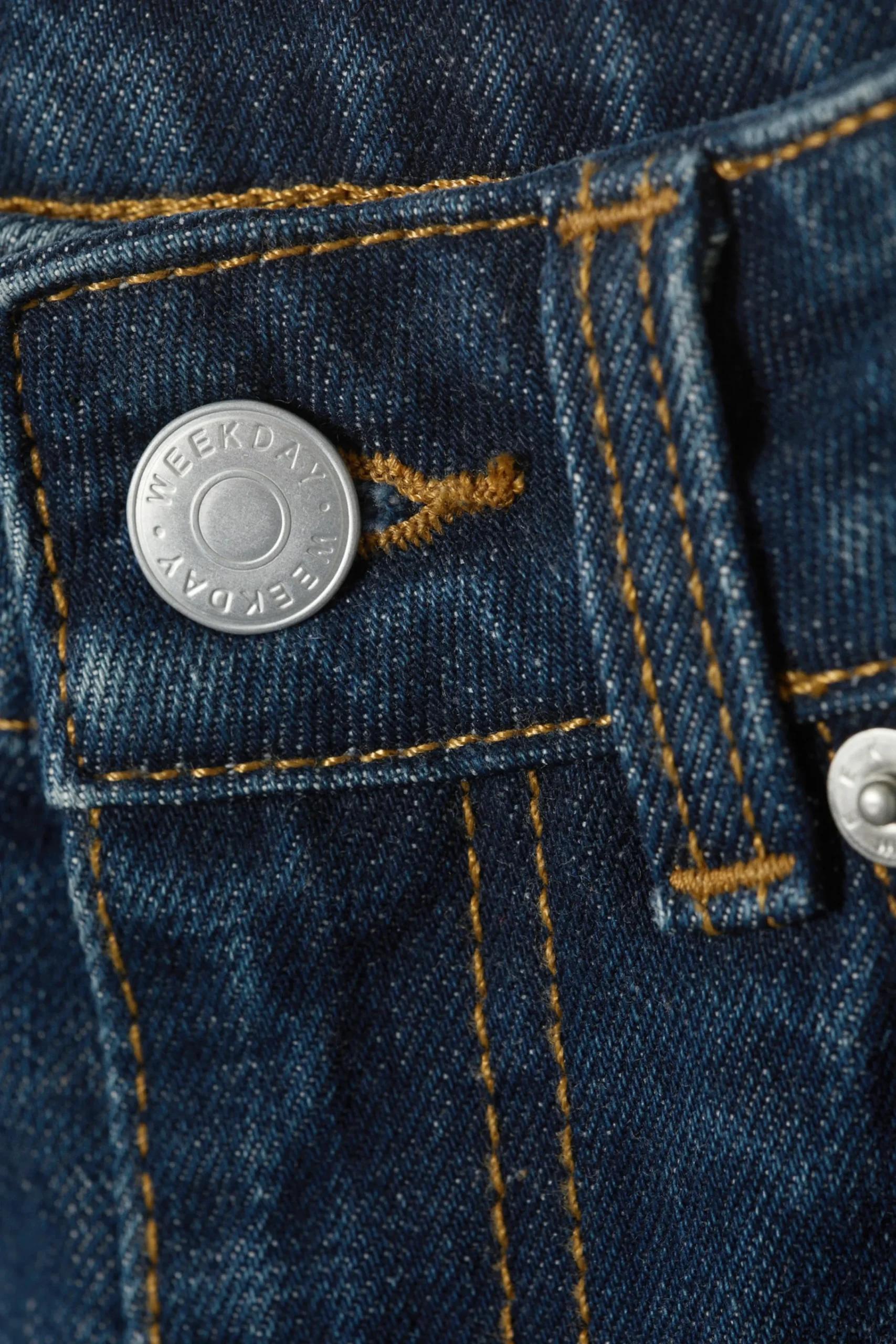 Weekday ROWE SUPER HIGH WAISTED REGULAR STRAIGHT LEG JEANS>Women Jeans