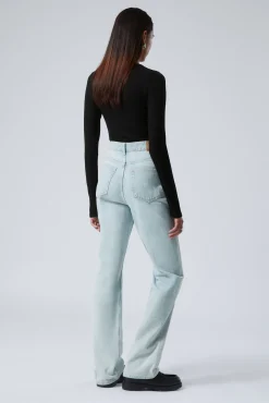 Weekday ROWE SUPER HIGH WAISTED REGULAR STRAIGHT LEG JEANS><noscript><img width=