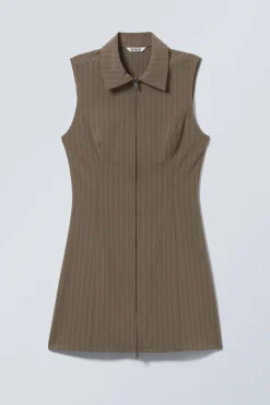 Weekday SLEEVELESS MINI SUITING ZIP DRESS><noscript><img width=