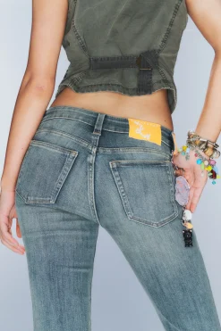 Weekday SLEEZIE LOW WAIST SKINNY JEANS><noscript><img width=