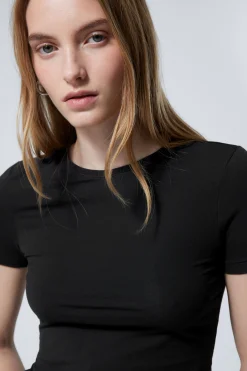 Weekday SLIM FITTED T-SHIRT>Women Basics|T-Shirts