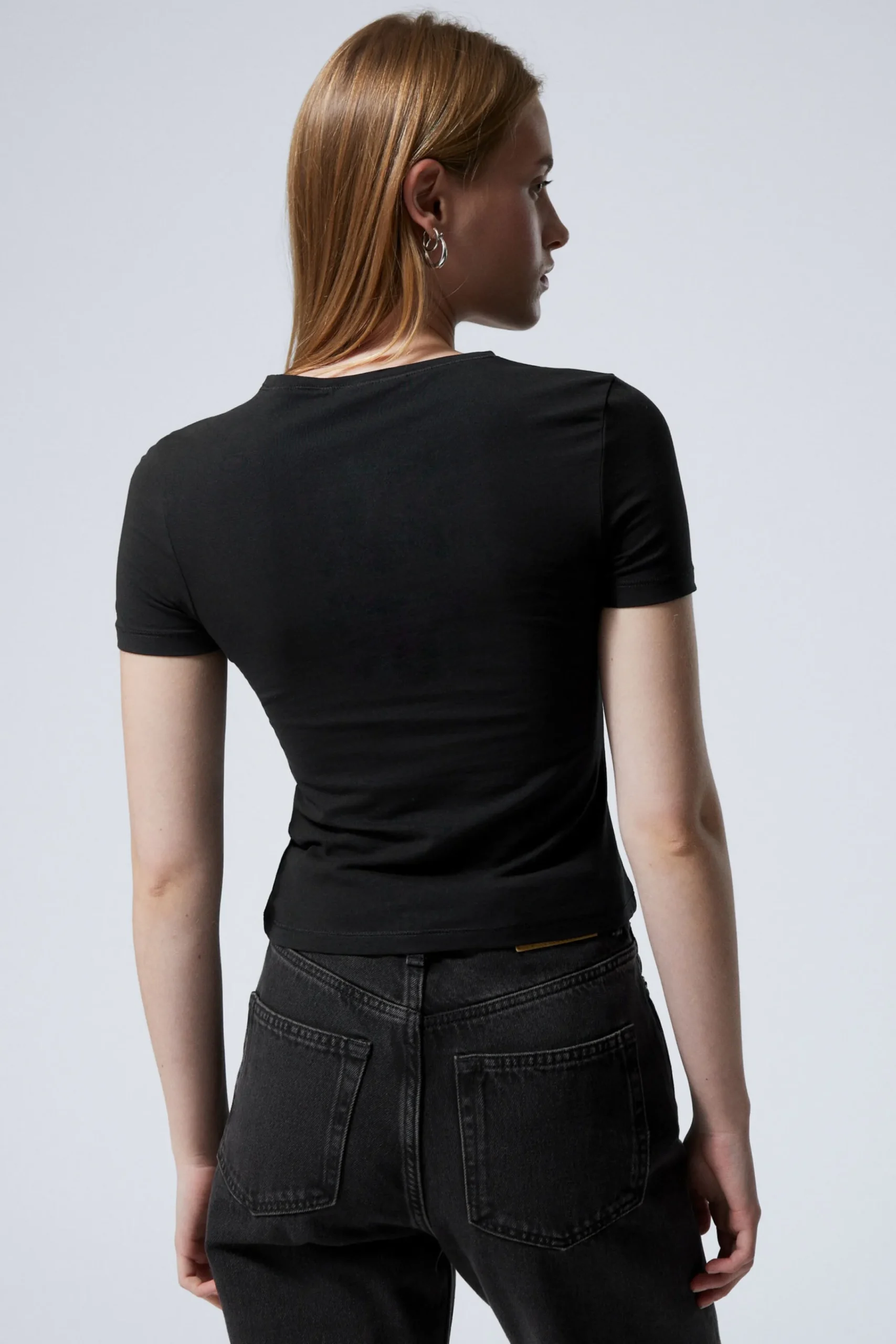 Weekday SLIM FITTED T-SHIRT>Women Basics|T-Shirts