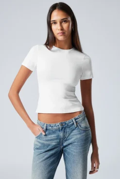 Weekday SLIM FITTED T-SHIRT>Women Basics|Tops