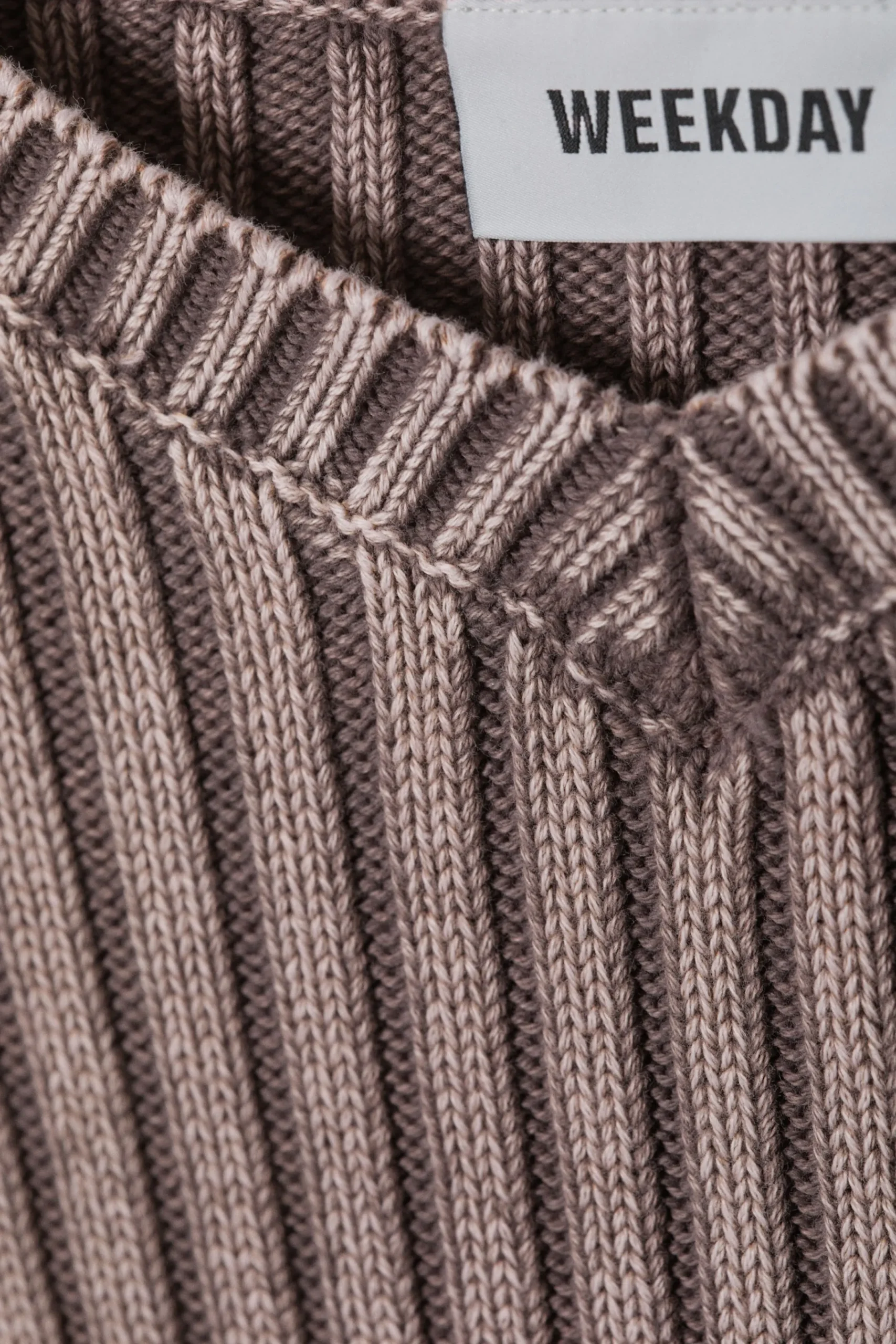 Weekday SLIM V-NECK KNITTED SWEATER> Knitwear