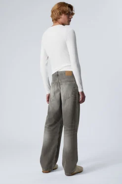 Weekday SPHERE LOW RISE LOOSE STRAIGHT LEG JEANS><noscript><img width=