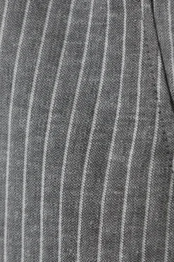 Weekday STRIPED LINEN BLEND SHORTS> Shorts