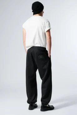 Weekday WARM UP STRAIGHT FIT SWEATPANTS><noscript><img width=